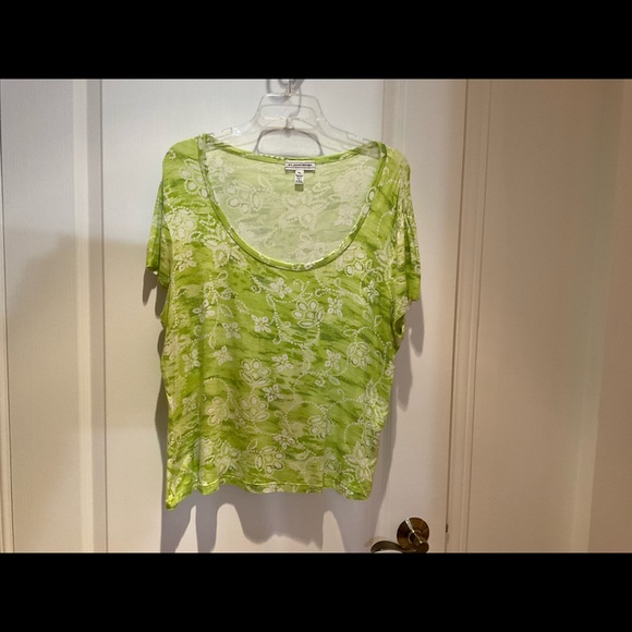 ST JOHN CARDIGAN SWEATER WITH MATCHING T SHIRT - Picture 4 of 4